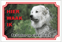Berghond van de maremmen